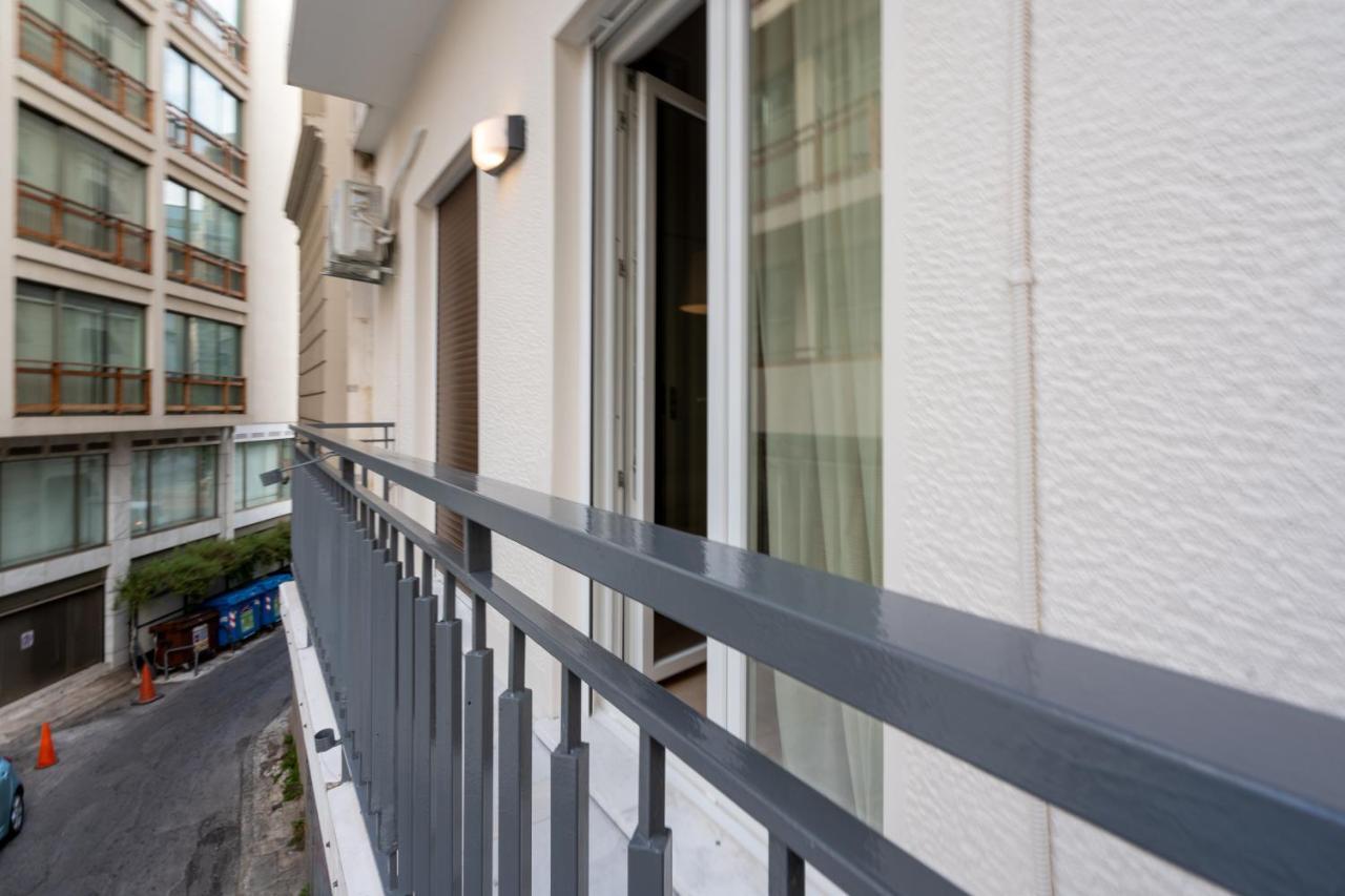 Unique 2 Bedrooms Apartment, Steps To Plaka And City Center Atina Dış mekan fotoğraf