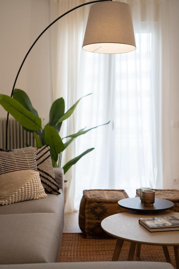 Unique 2 Bedrooms Apartment, Steps To Plaka And City Center Atina Dış mekan fotoğraf