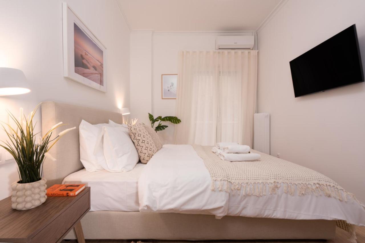Unique 2 Bedrooms Apartment, Steps To Plaka And City Center Atina Dış mekan fotoğraf